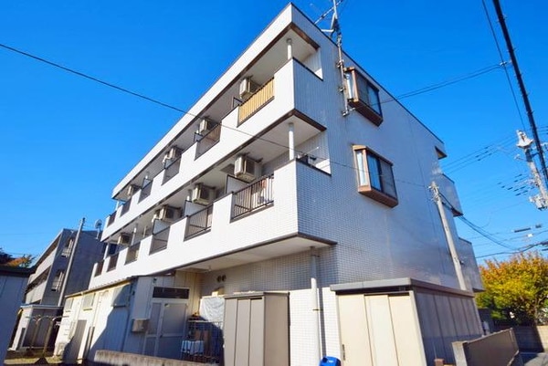 外観(～駅が近くて閑静な住宅街ってばかなかありませんよね～)