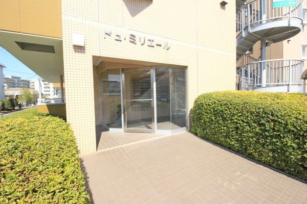 エントランス(★お問い合わせはタウンハウジング聖蹟桜ヶ丘店まで★)