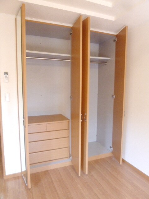 物件内観写真10　(★広々収納でお部屋が広々と使えます★)