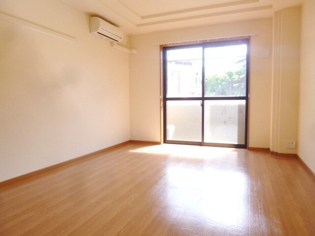 物件内観写真21　(★9.1帖の洋室です★)