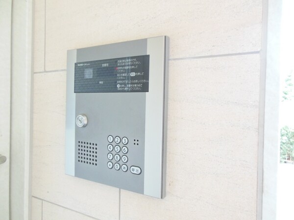 エントランス(★お部屋探しは、タウンハウジング多摩センター店へ★)