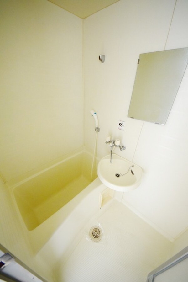 バス／シャワールーム等(同建物別号室別タイプ参考写真です)