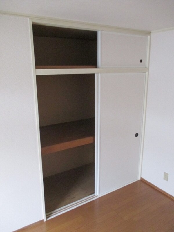 設備(★収納スペースは天袋までついてるんです★)