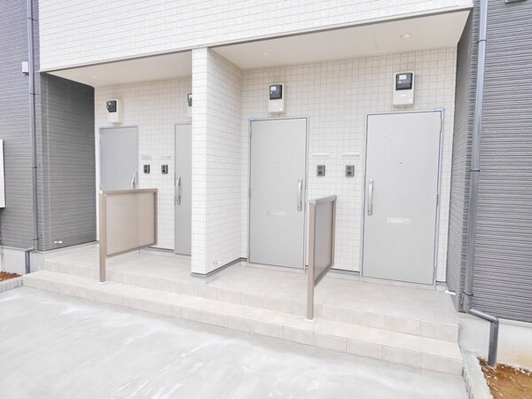 エントランス(★お部屋探しは、タウンハウジング多摩センター店へ★)