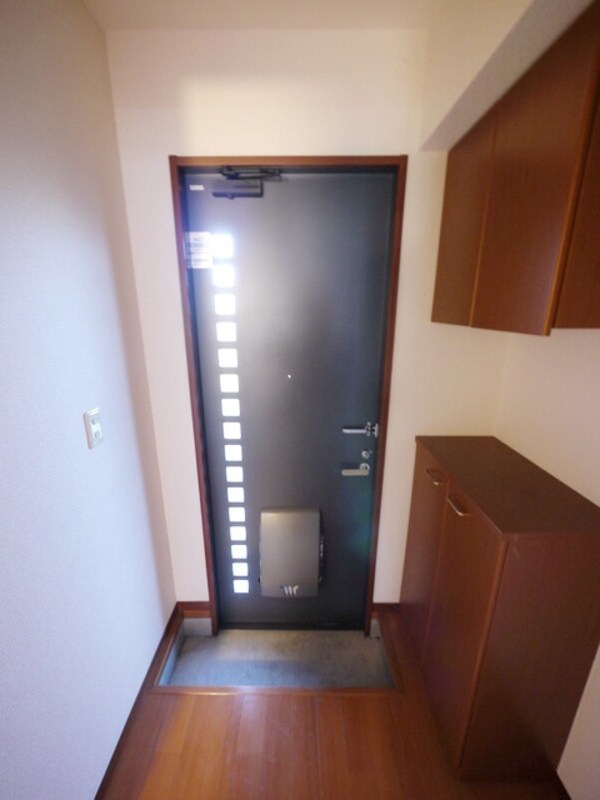 玄関(★お部屋探しは、タウンハウジング多摩センター店へ★)