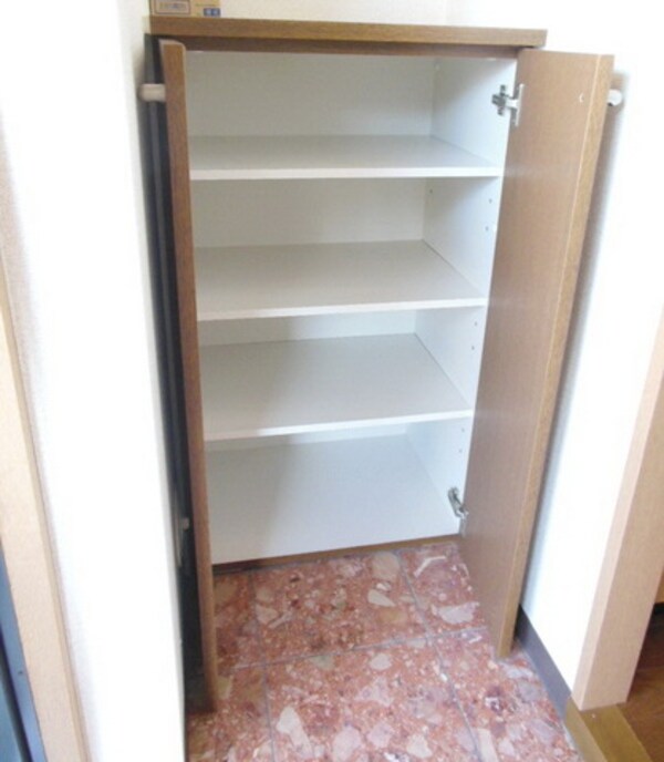 収納(★靴を整頓できるシューズボックスです★)