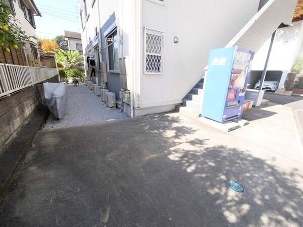 エントランス(★お部屋探しは、タウンハウジング多摩センター店へ★)