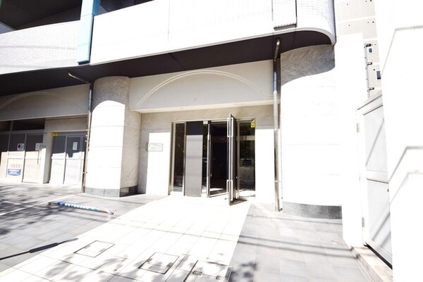 エントランス(★綺麗なエントランスですね★)