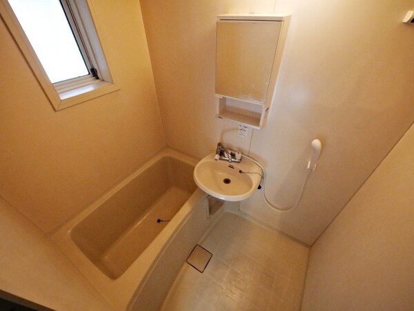 バス／シャワールーム等