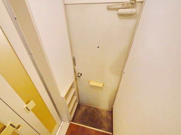 玄関(別号室参考写真)