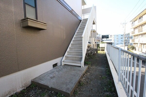 エントランス(★お部屋探しは、タウンハウジング多摩センター店へ★)