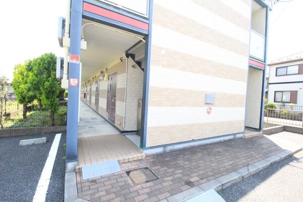 エントランス(★お問い合わせはタウンハウジング多摩センター店まで★)