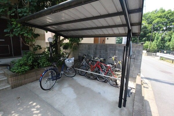 共有部分(★屋根付きの駐輪場★)