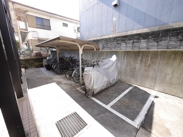 共有部分(★駐輪帖の様子★)