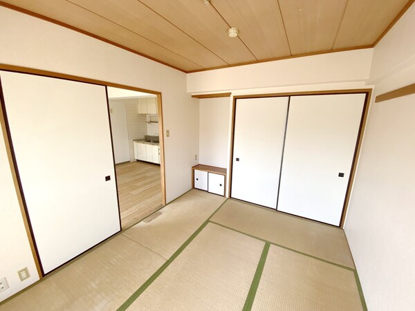 寝室(※別部屋参考写真です)