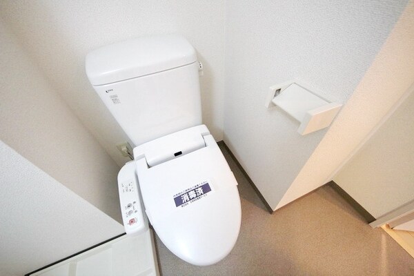 トイレ(※別部屋参考写真です)