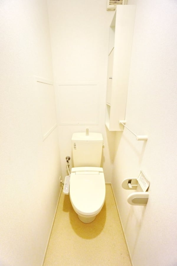トイレ(※別部屋参考写真です)