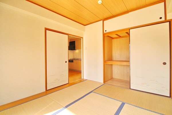 寝室(※別部屋参考写真です)