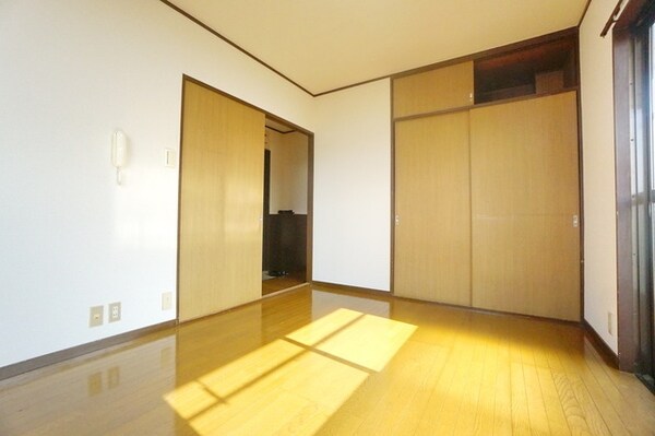 子供部屋(※別部屋参考写真です)