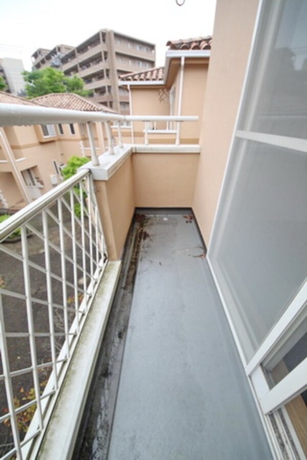 バルコニー(同シリーズ)