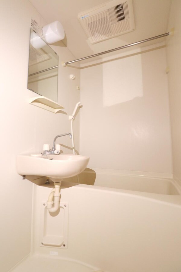 バス／シャワールーム等