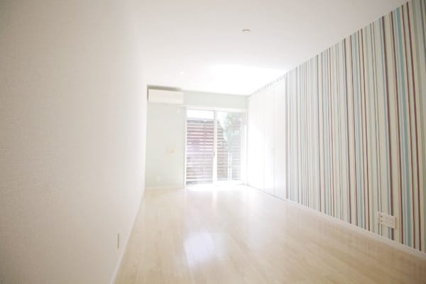 リビング・居室(※別部屋参考写真です)