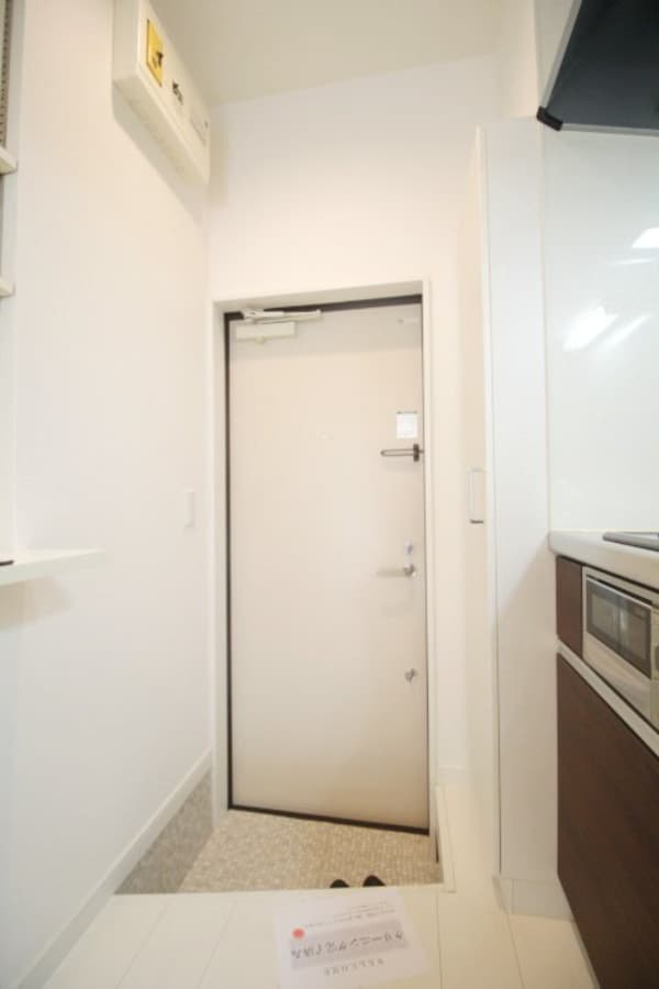 玄関(※別部屋参考写真です)