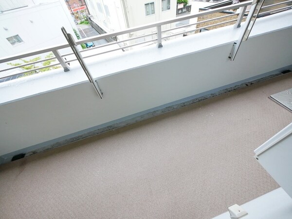 バルコニー(※別部屋参考写真です)