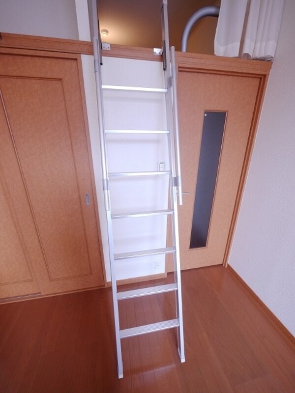 設備(★ロフト用のハシゴです★)