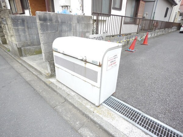 共有部分(★敷地内のゴミ集積所です★)