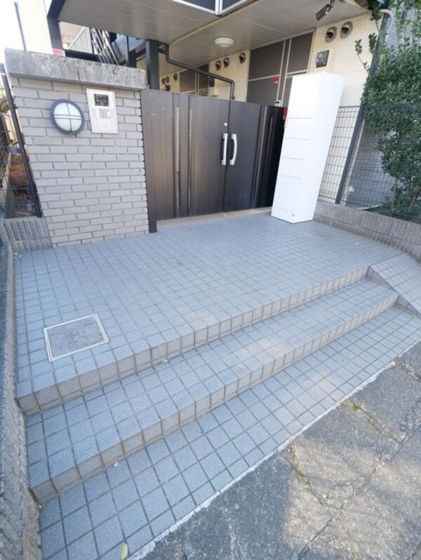 エントランス(★エントランスです★)