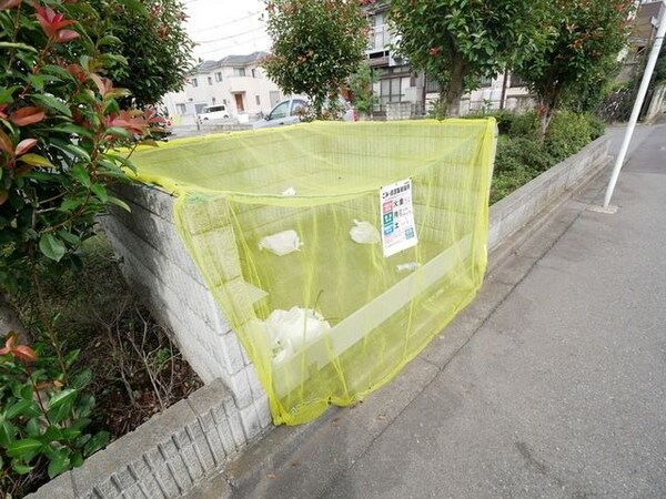 共有部分(★敷地内ゴミ捨て場です★)