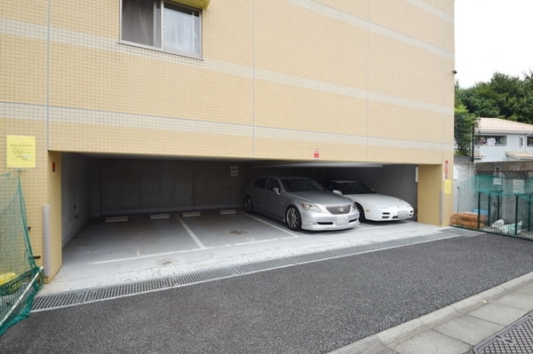 駐車場(★敷地内駐車場★)