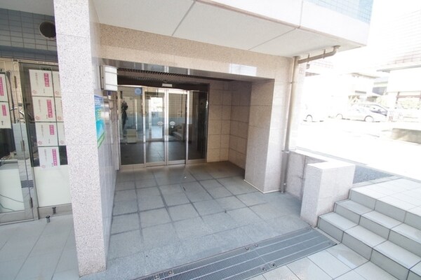 エントランス(★お問い合わせはタウンハウジング町田店まで★)
