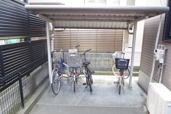 共有部分(★屋根付きの駐輪場になります★)