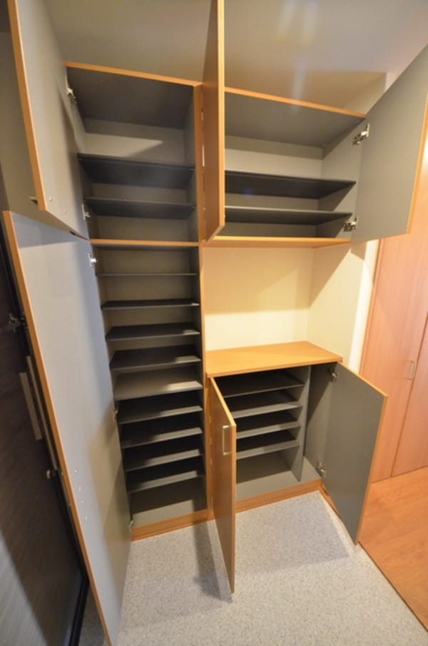 設備(♪たっぷり入るシューズＢＯＸ付き♪)
