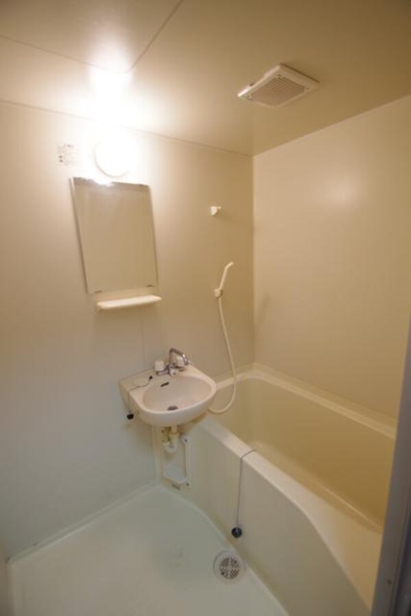 バス／シャワールーム等