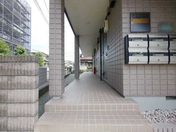 エントランス(★お部屋探しは、タウンハウジング多摩センター店へ★)