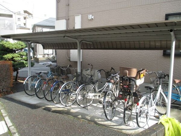 共有部分(★敷地内屋根付駐輪場です★)