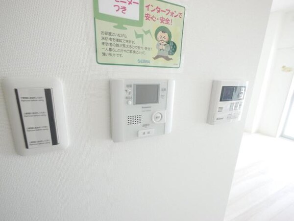 セキュリティ(★モニタ付インターホンなので応対も安心です★)