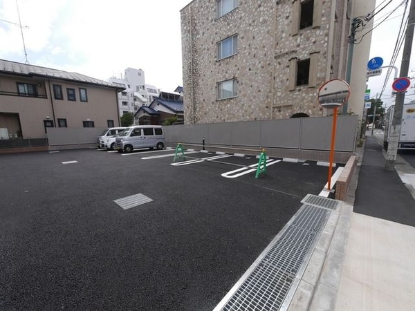 駐車場(★お部屋探しは、タウンハウジング多摩センター店へ★)