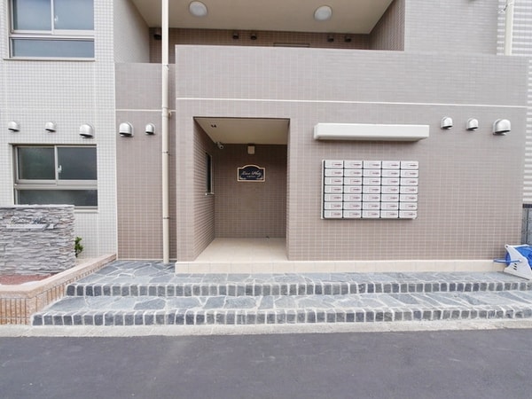 エントランス(★お部屋探しは、タウンハウジング多摩センター店へ★)
