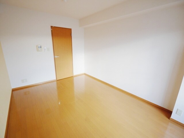 物件内観写真8　(★リビングです★)