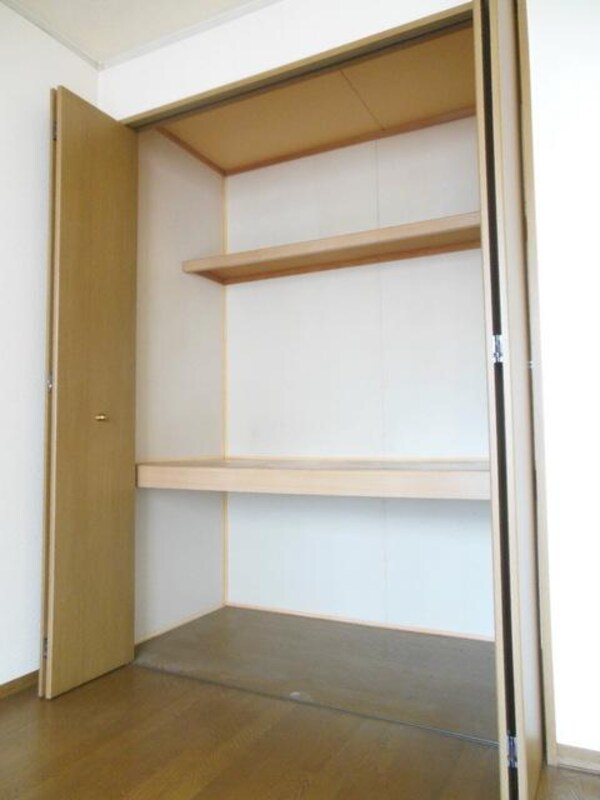 設備(★洋室に収納あります★)