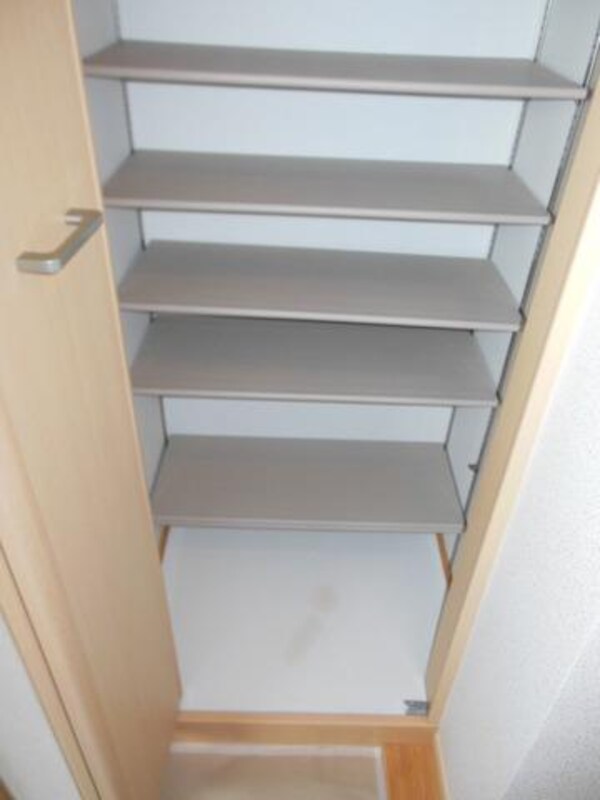 玄関(★お部屋探しは、タウンハウジング多摩センター店へ★)