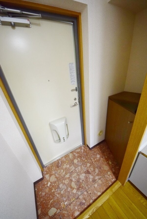 玄関(★お部屋探しは株式会社タウンハウジング東京まで★)