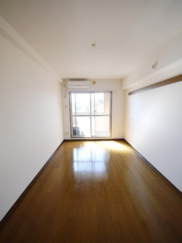 リビング・居室(★南向きで陽もたくさん入ります★)