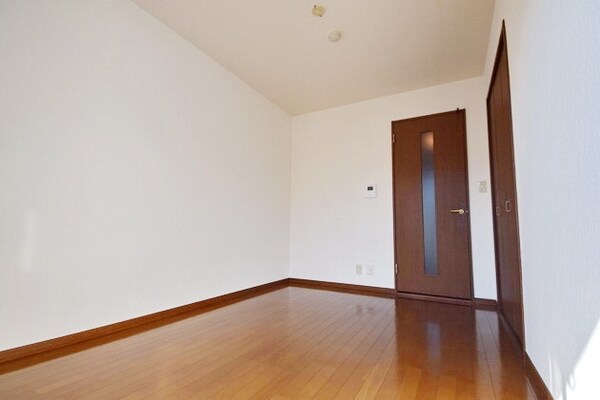 リビング・居室(★お部屋探しは株式会社タウンハウジング東京まで★)