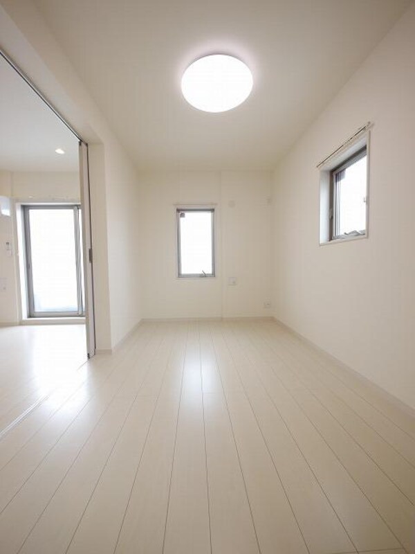 その他室内・内装(★二面採光のお部屋です★)