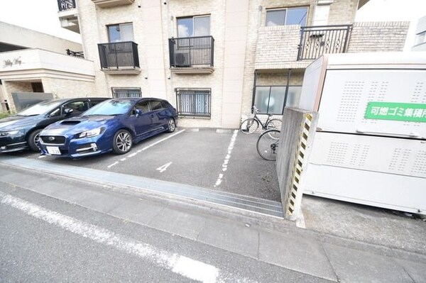 駐車場(駐車場)